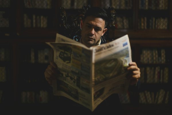 What are the steps to prepare a mouth-watering steak and kidney pie?